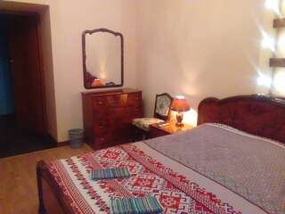 Гостиница Арбат апарт Москва Семейный номер с душем-2
